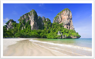 Charter a yacht this Christmas in Thailand