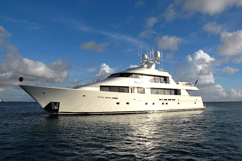 Charter Yacht DONA LOLA - Westport 130 - 5 Staterooms - French Riviera - Monaco - Italy - Corsica - Bahamas - Caribbean