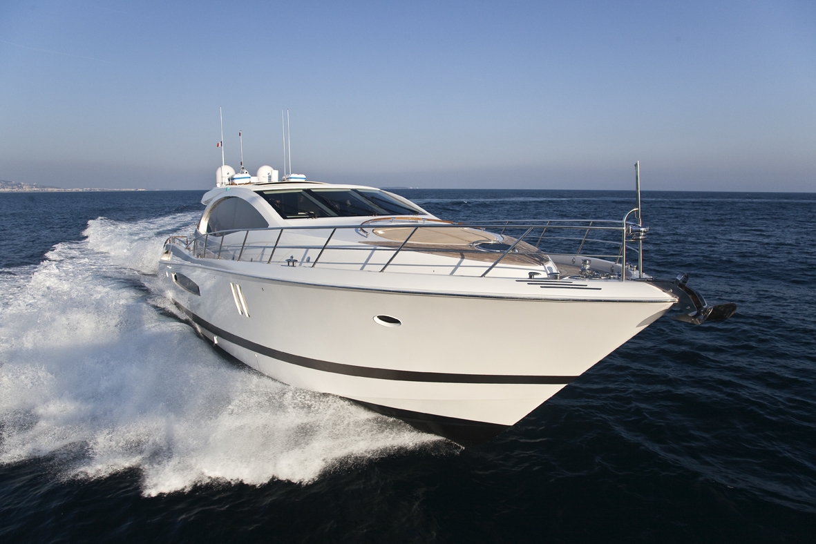 Charter Yacht LIZZI | Lazzara 75 | 3 Cabins | Cannes | Monaco | Antibes